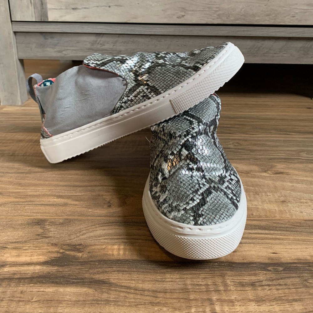 Hey dude snake print